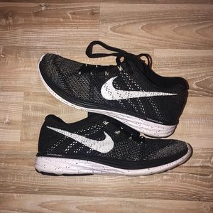 Nike Flyknit Lunar 3 Sneaker